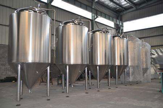 啤酒罐聚氨酯發泡填充夾層 澆注噴涂機(圖1) 啤酒罐聚氨酯發泡填充夾層